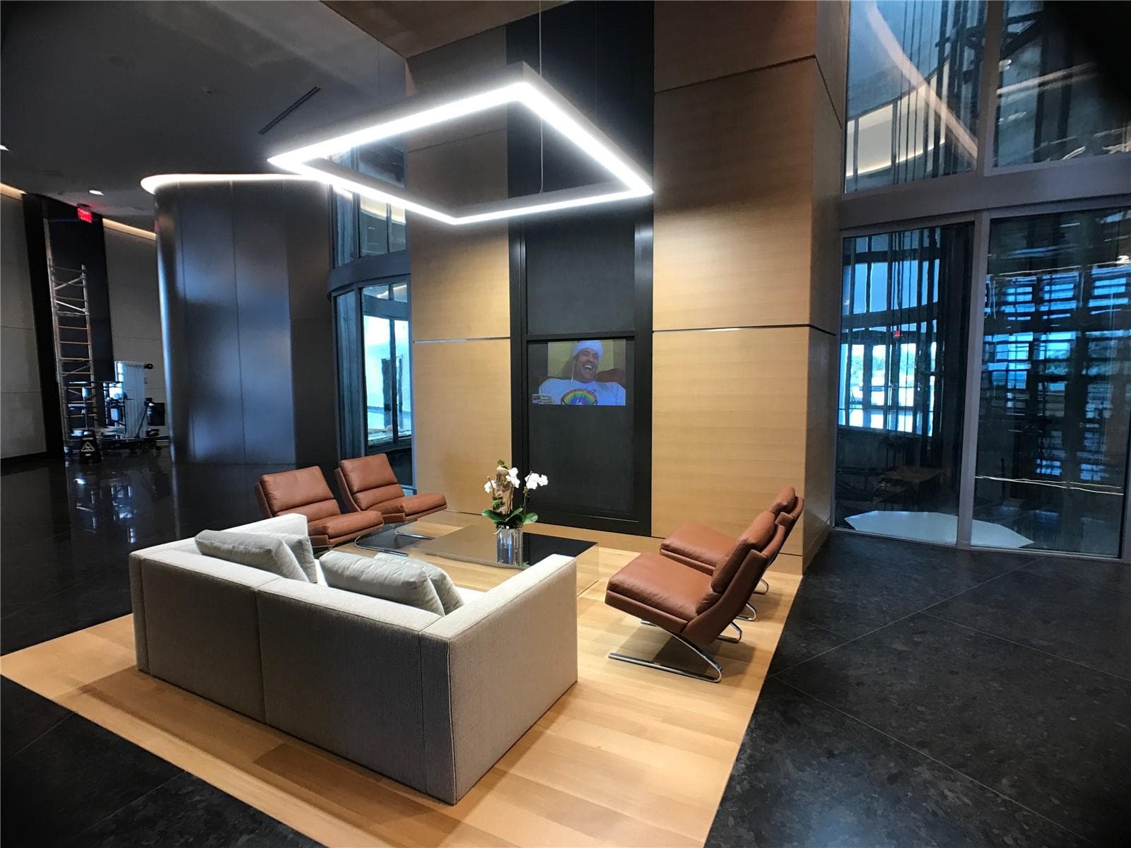 Porsche Design Tower photo 7